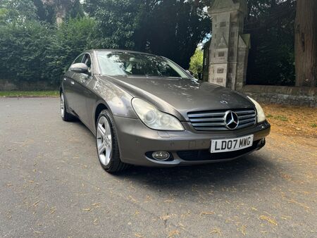 MERCEDES-BENZ CLS 3.0 CLS320 CDI Coupe 7G-Tronic 4dr